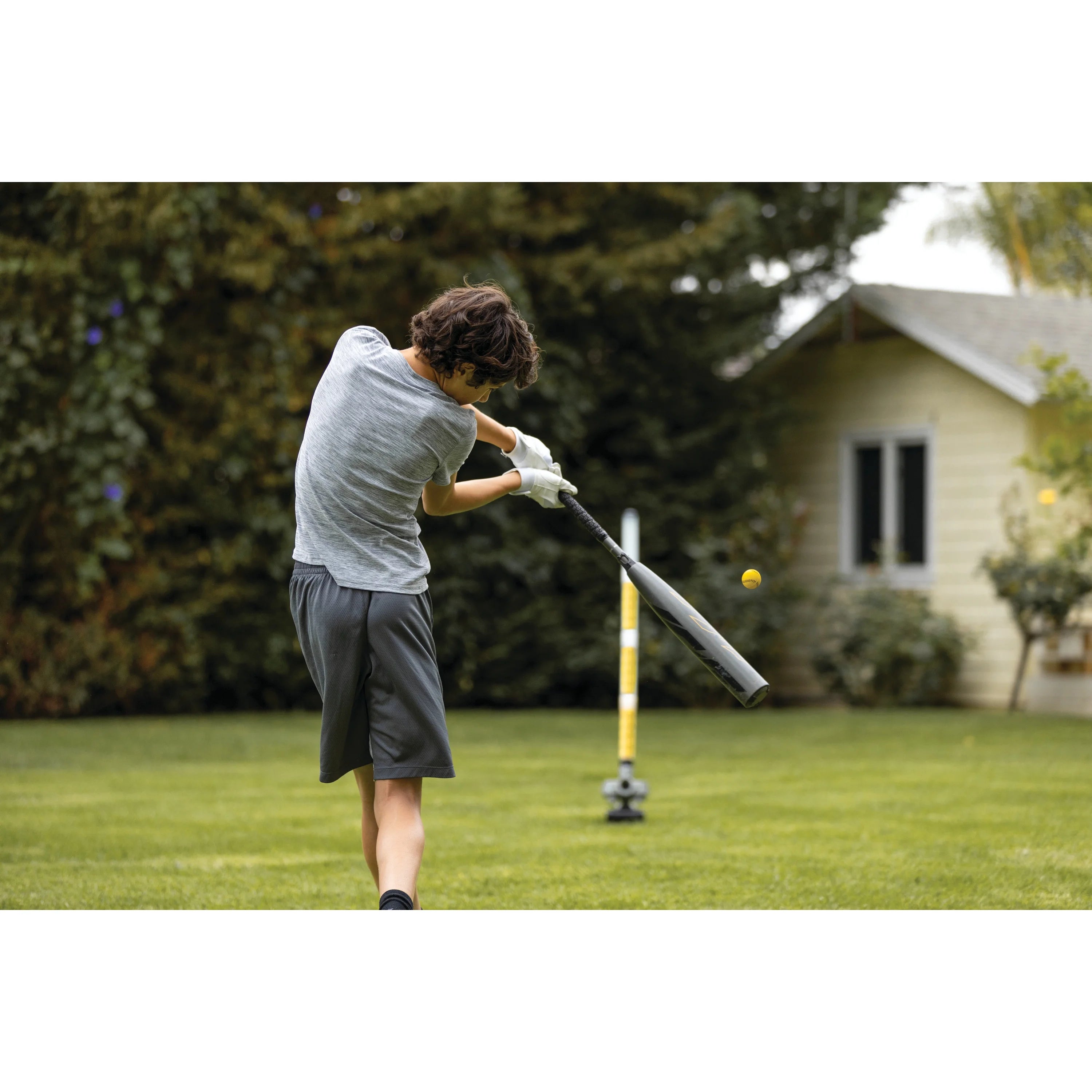 SKLZ Lighting Bolt Pro Portable Automatic Pitching Machine Z697360