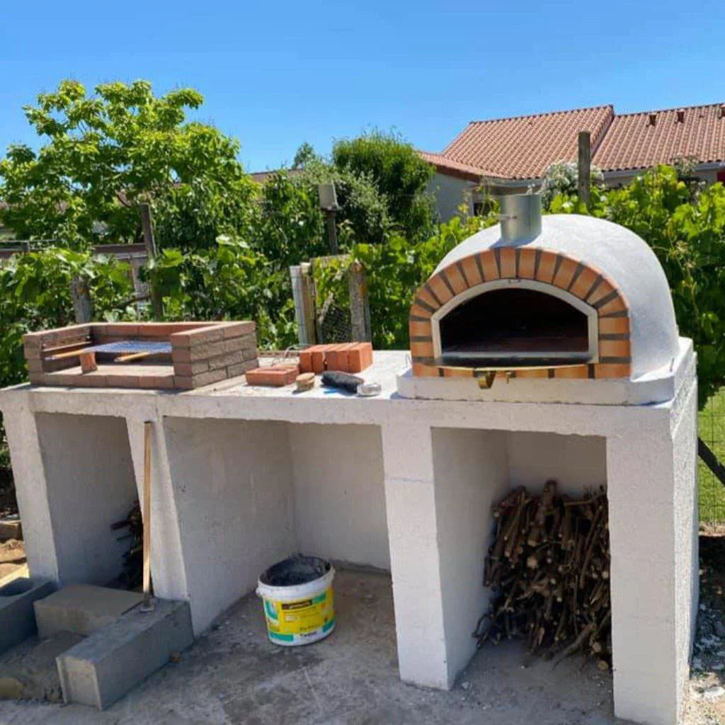 Outdoor Wood Fired Brick Pizza Oven A84841