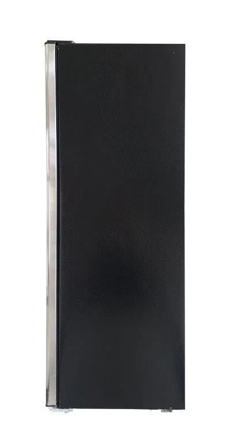 Frigidaire 6.5 Cu. ft. Upright Freezer, Platinum C507520