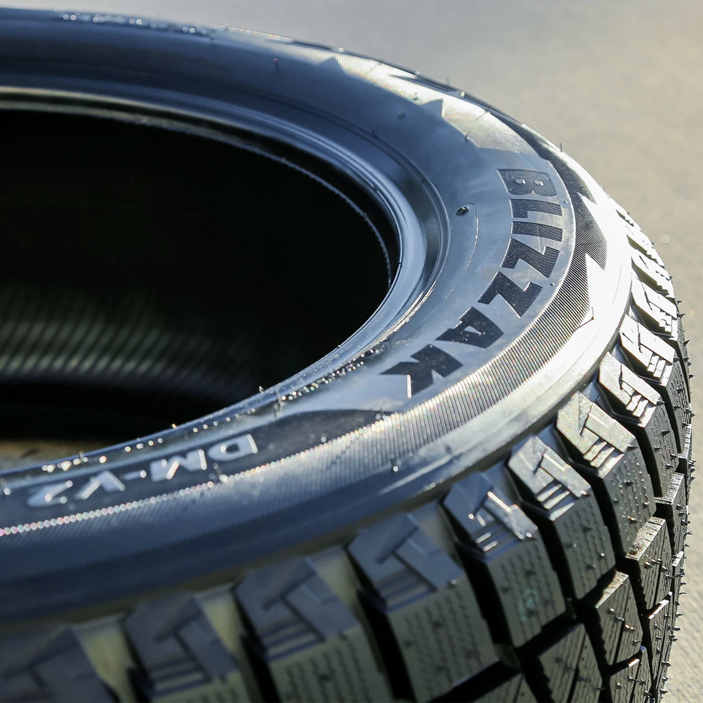 Bridgestone Blizzak DM-V2 215/70R16 100S Winter Tires (Set of 4) X87963
