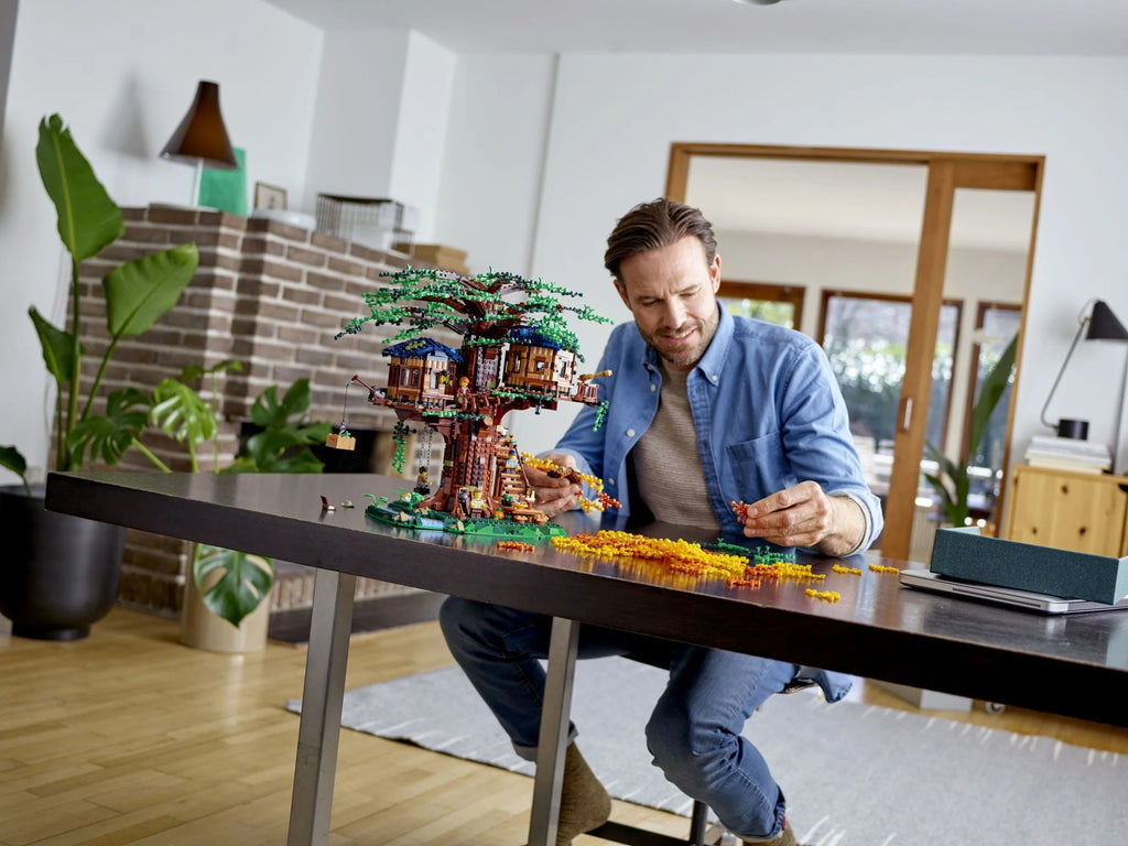 LEGO Ideas Tree House 21318 Building Set for Adults F7599