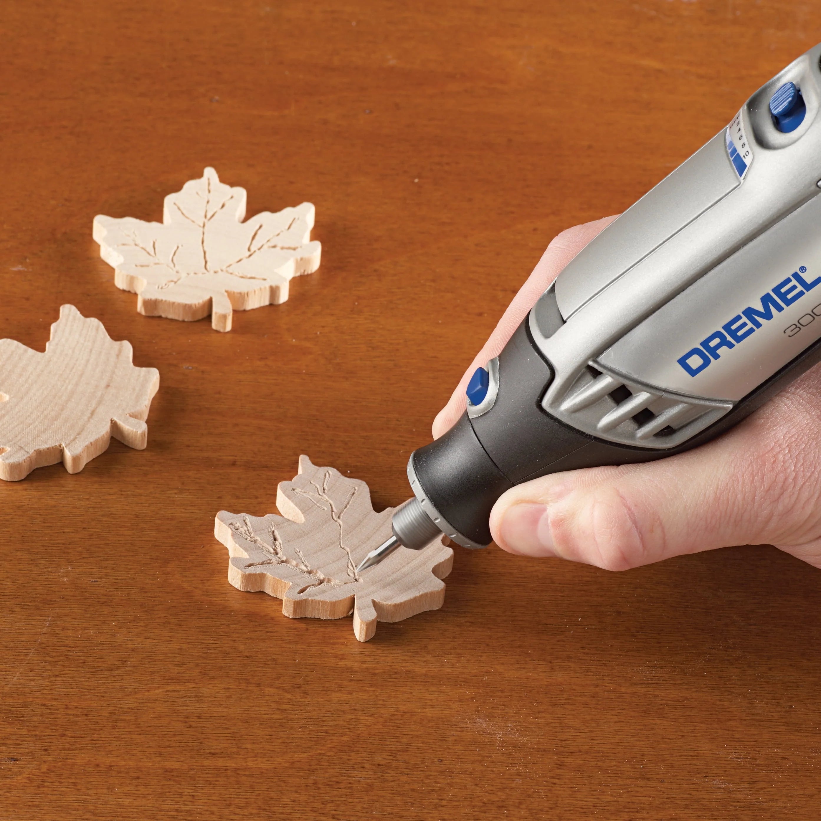Dremel 3000-N/18 Variable Speed Rotary Tool with EZ Twist Nose Cap, 18 Accessories R231580
