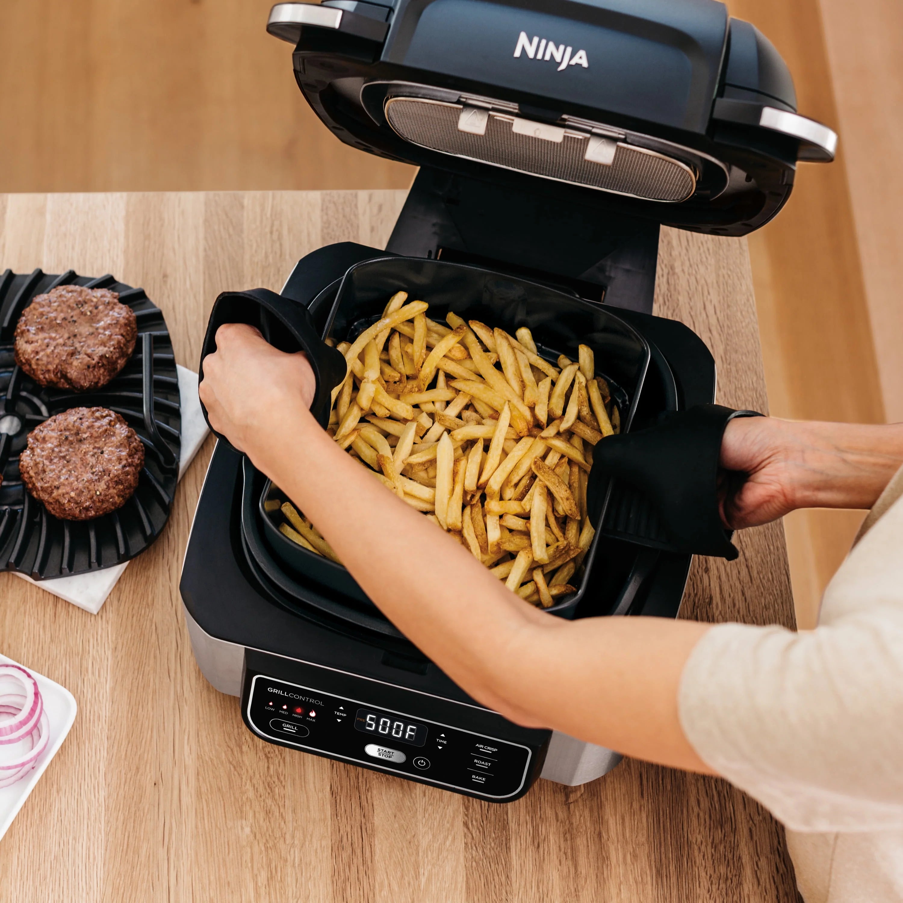 Ninja Foodi 4-in-1 Indoor Grill with Air Fryer, Black/Stainless D394629