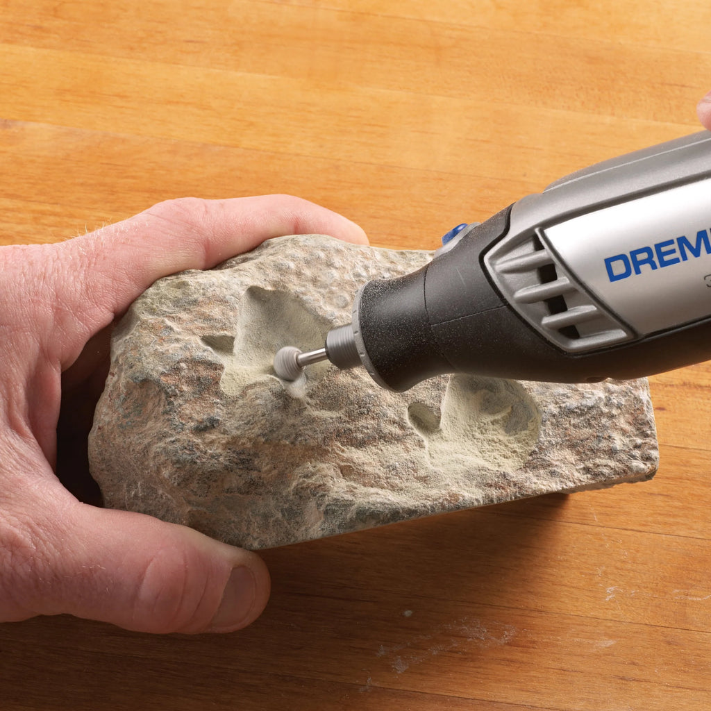 Dremel 3000-N/18 Variable Speed Rotary Tool with EZ Twist Nose Cap, 18 Accessories R231580