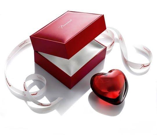 Baccarat Puffed Heart Clear V919
