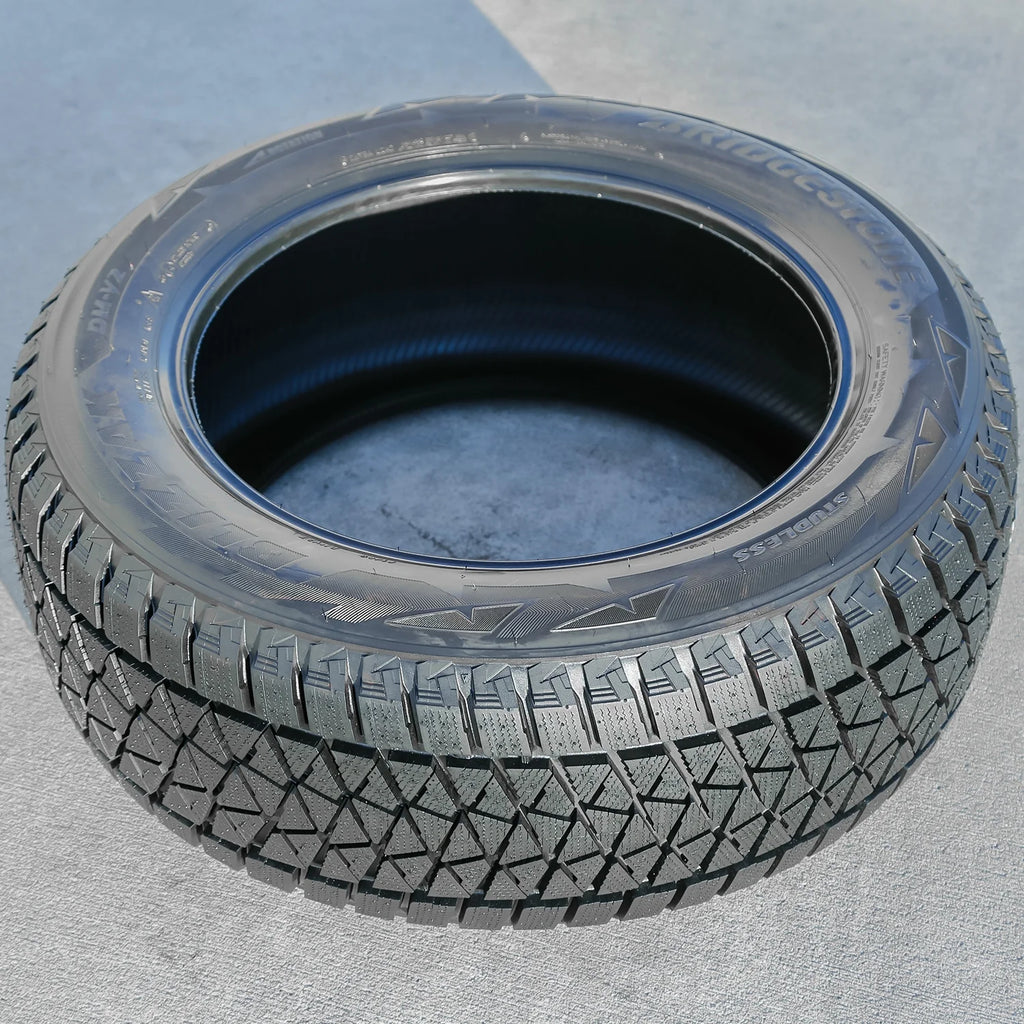 Bridgestone Blizzak DM-V2 215/70R16 100S Winter Tires (Set of 4) X87963