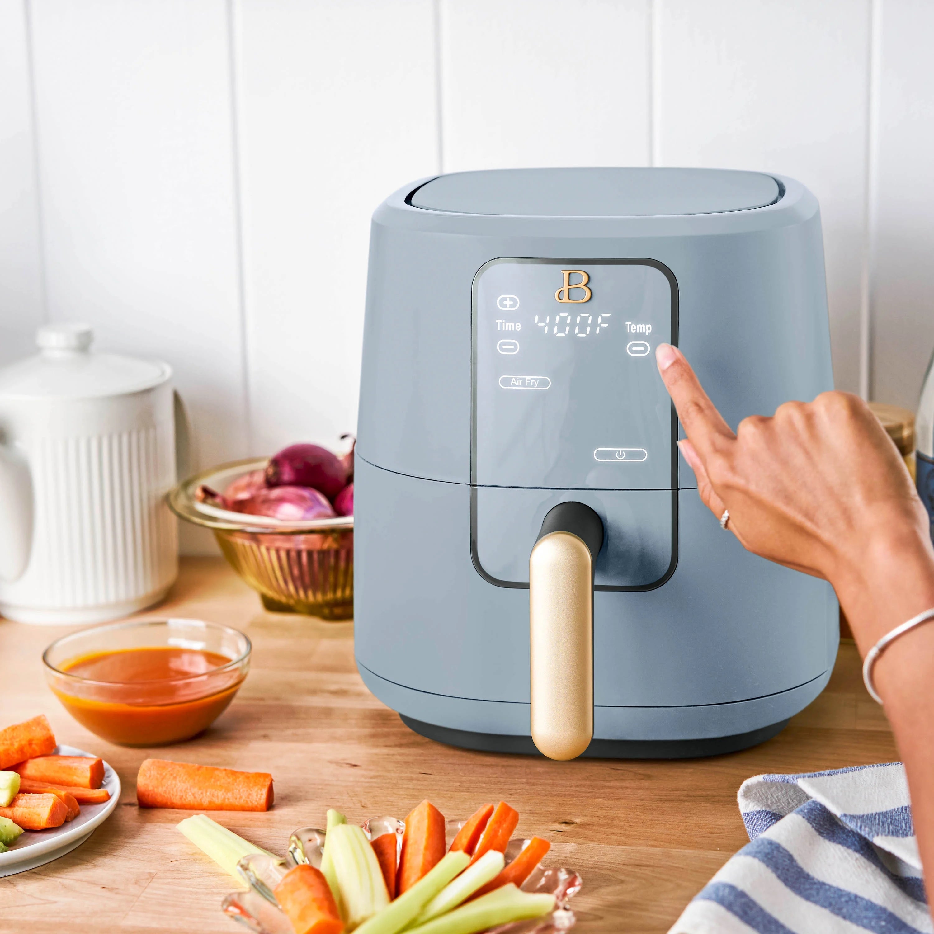Beautiful 3 Qt Air Fryer with TurboCrisp Technology, White Icing by Drew Barrymore Q37808