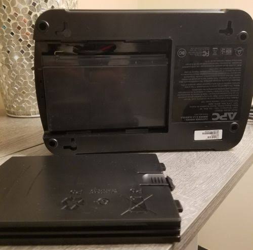 APC Back-UPS 650VA UPS Battery Backup & Surge Protector V8632