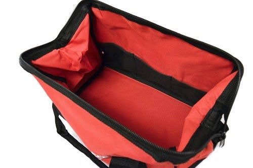Milwaukee 17 Inch Heavy Duty Canvas Tool Bag with 6 Interior Pockets O31340