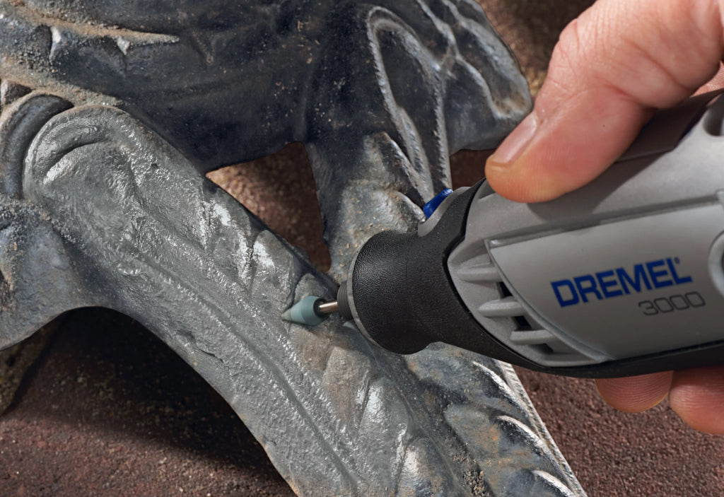 Dremel 3000-N/18 Variable Speed Rotary Tool with EZ Twist Nose Cap, 18 Accessories R231580