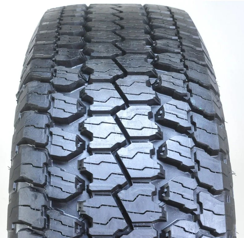 Goodyear Wrangler At/S P265/70R17 All-Season Tire D624