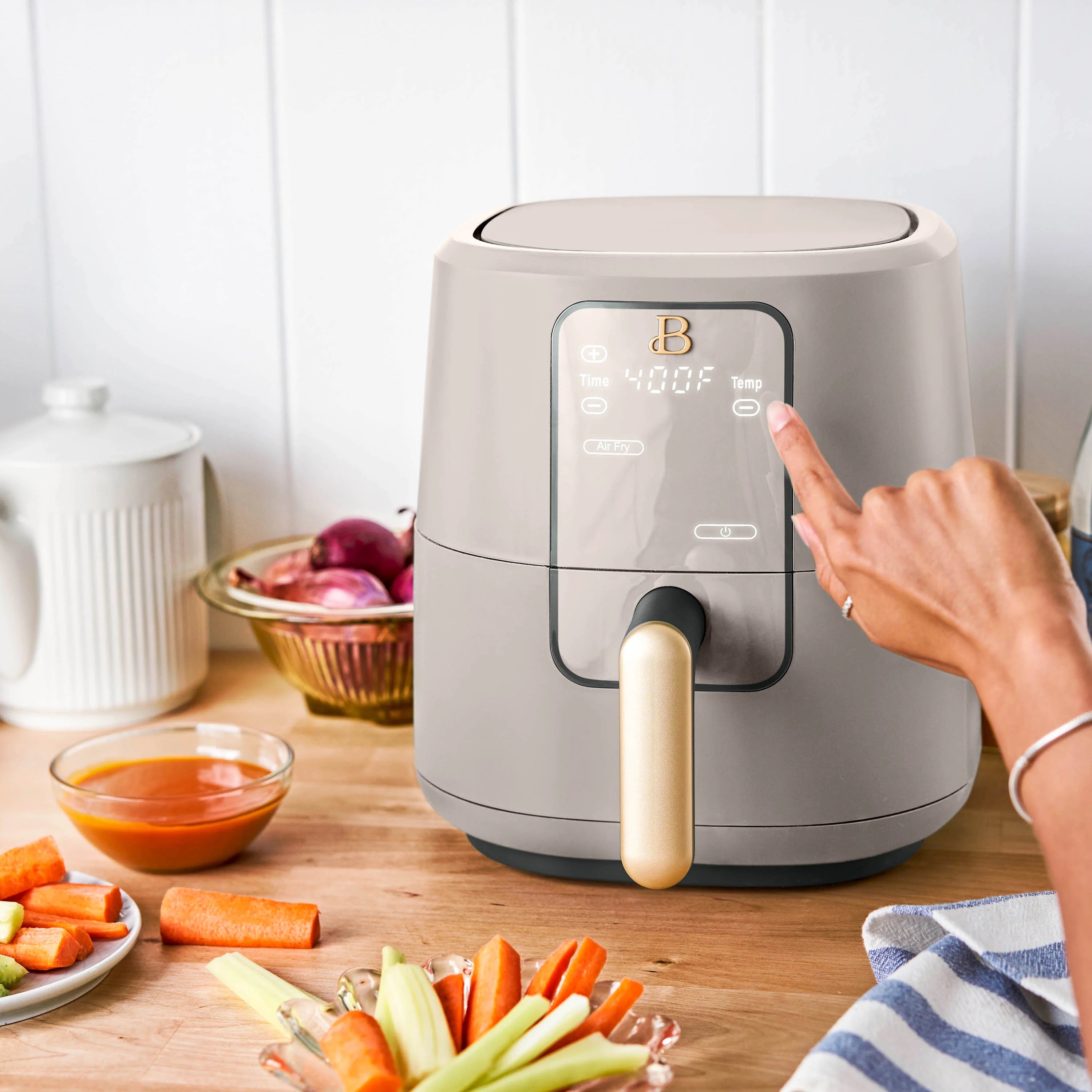 Beautiful 3 Qt Air Fryer with TurboCrisp Technology, White Icing by Drew Barrymore Q37808
