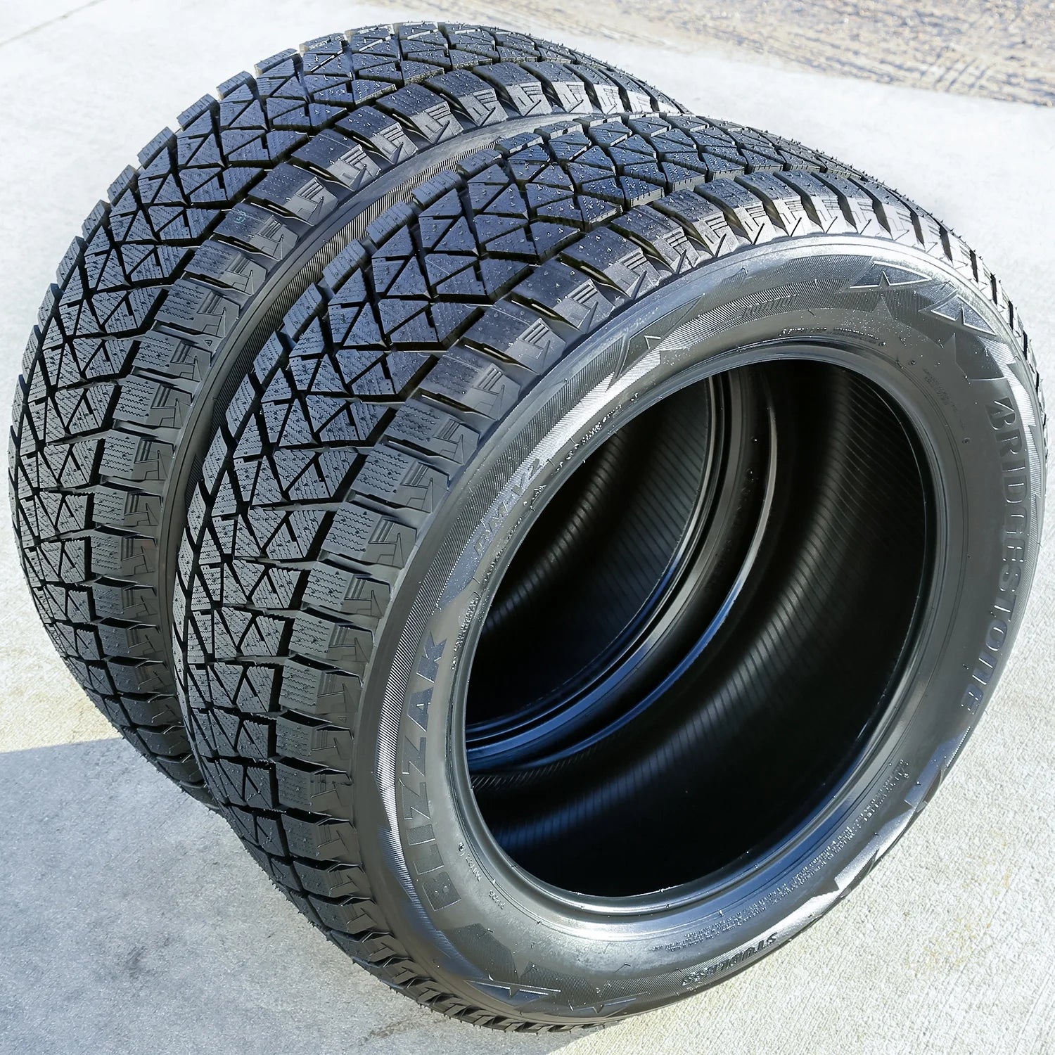 Bridgestone Blizzak DM-V2 215/70R16 100S Winter Tires (Set of 4) X87963
