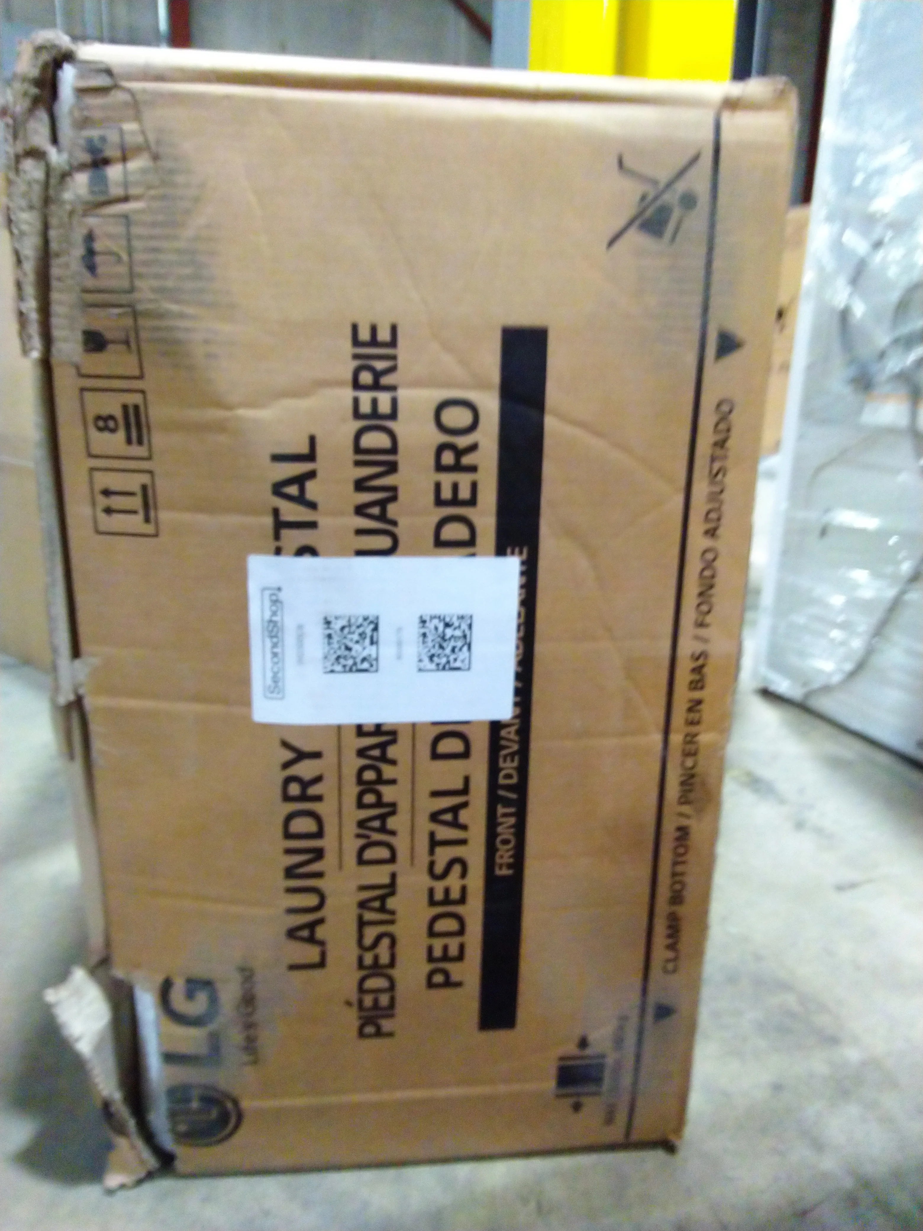 LG WD300CB 27 Inch Black Pedestal G731